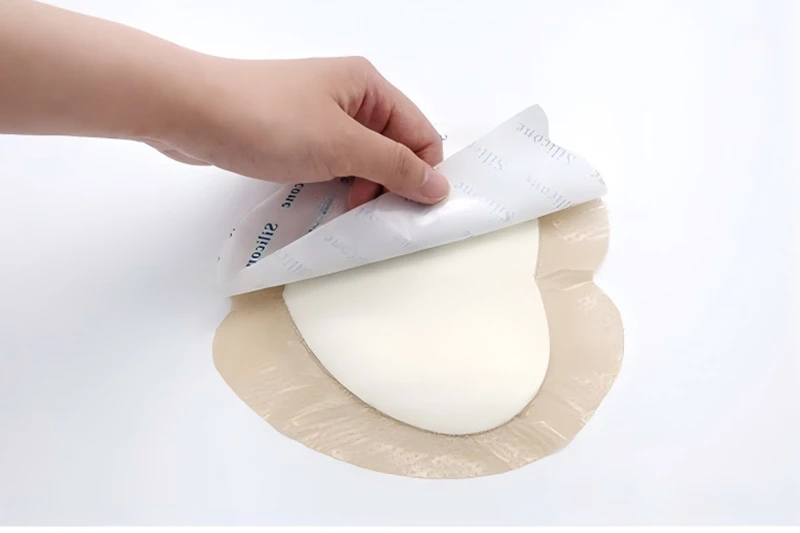Ap&oacute;sito sacro de espuma de gel de silicona en forma de coraz&oacute;n