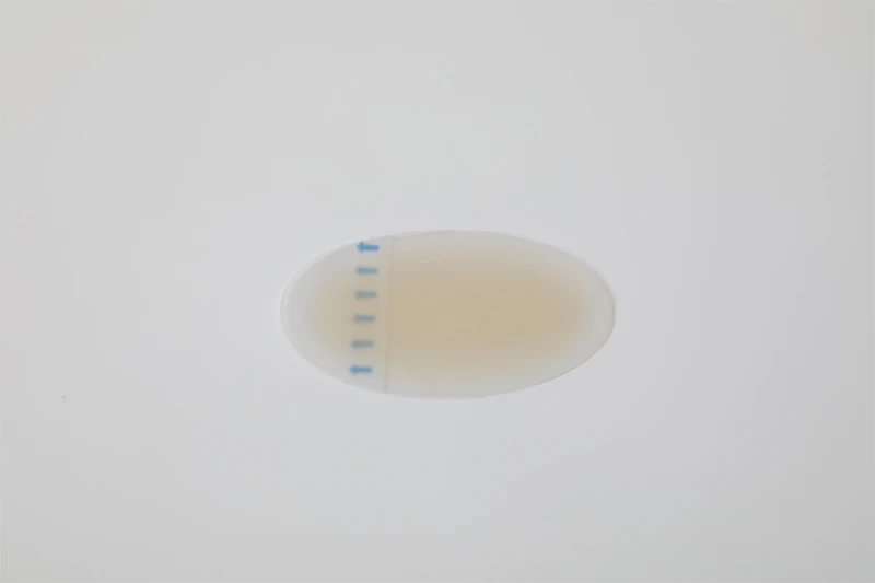 Ap&oacute;sito hidrocoloide premium con borde ovalado