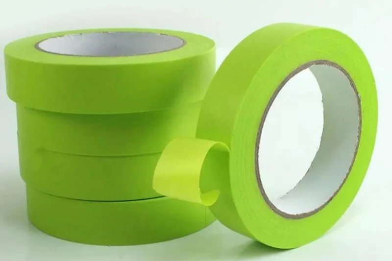 Cinta de papel microporosa hipoalerg&eacute;nica verde
